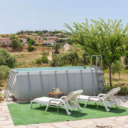 Villa Immersa Nella Natura Perfugas Exterior photo