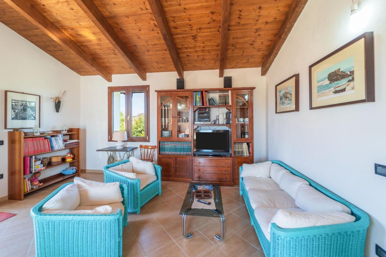 Villa Immersa Nella Natura Perfugas Exterior photo