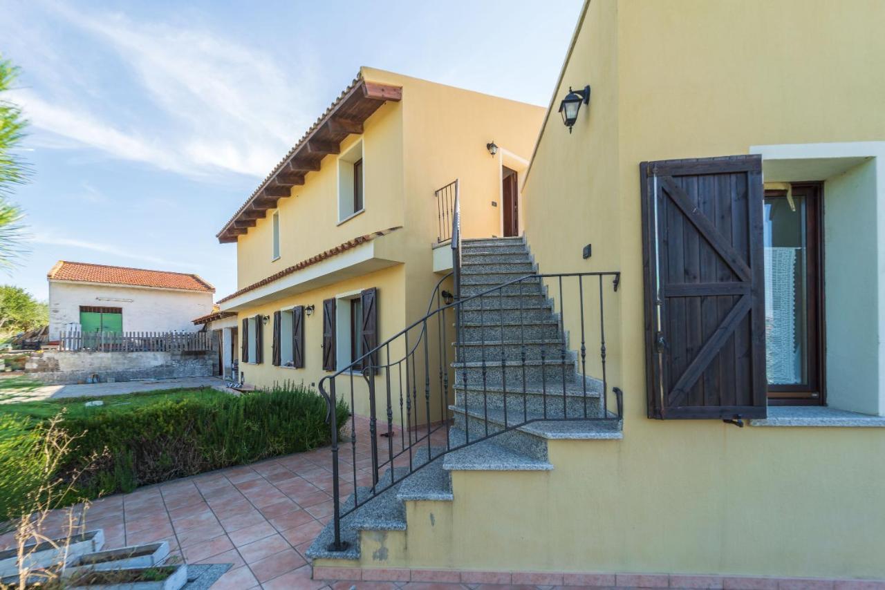 Villa Immersa Nella Natura Perfugas Exterior photo