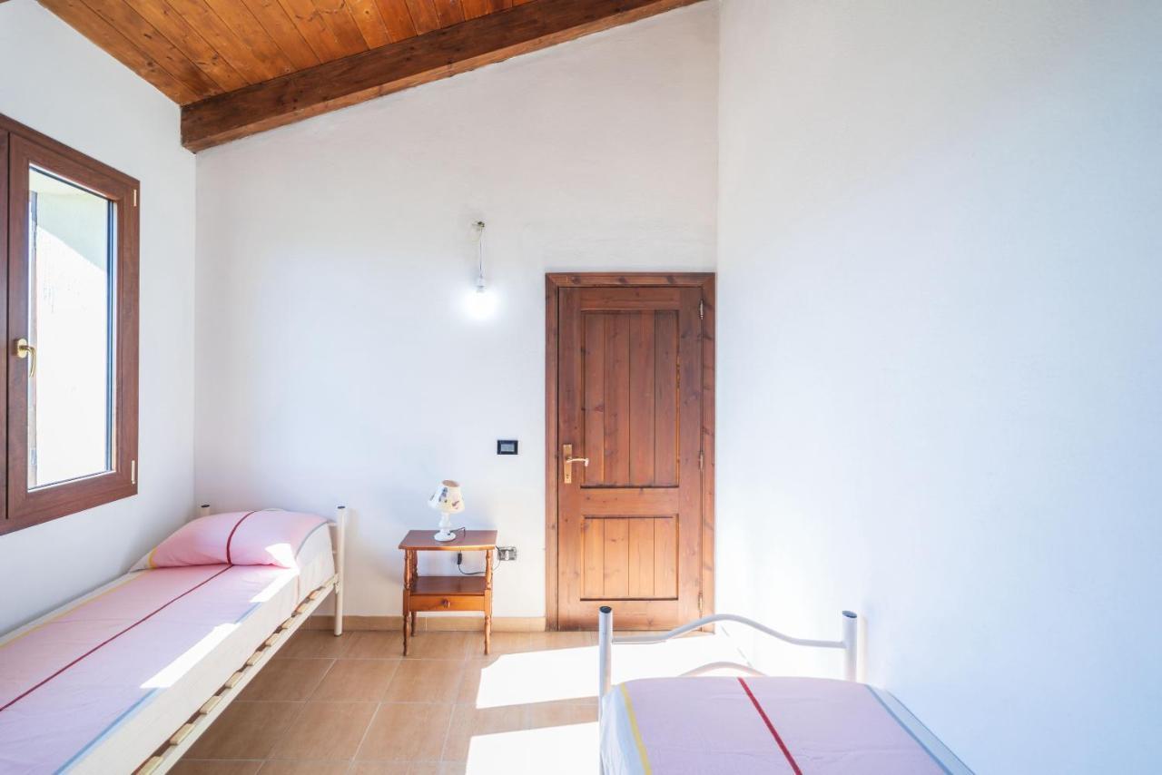 Villa Immersa Nella Natura Perfugas Exterior photo